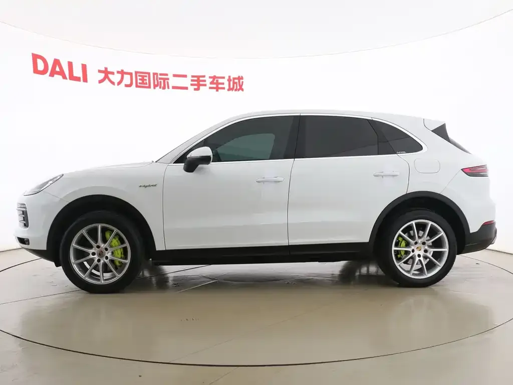 Porsche Cayenne Hybrid — фото 6