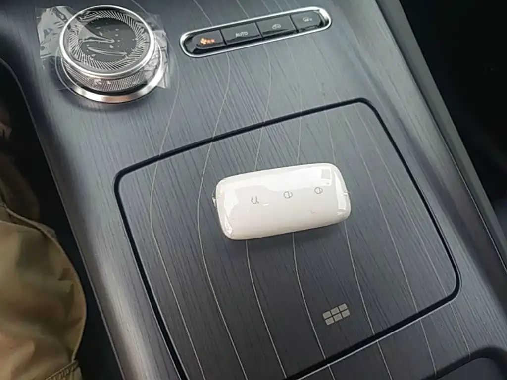 Geely Galaxy E5 — фото 10