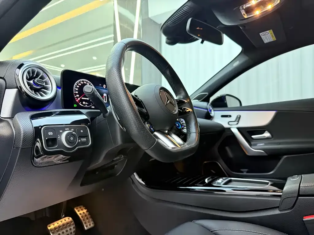 Mercedes-Benz A-Class AMG — фото 5