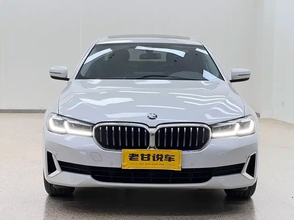 BMW 5 Series — фото 2