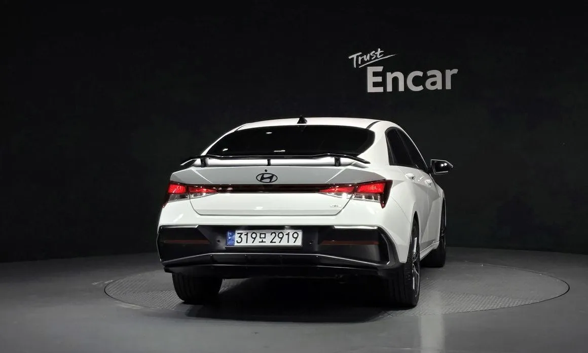 Hyundai AVANTE — фото 3