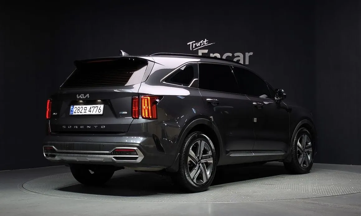 Kia Sorento — фото 5