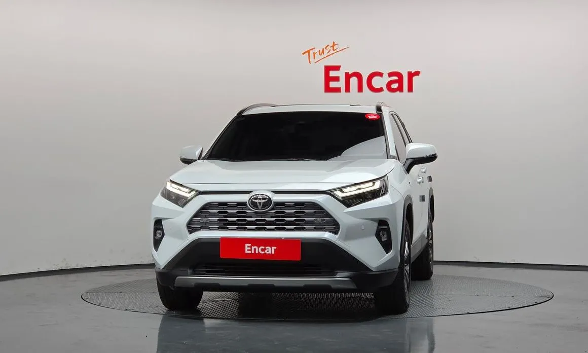 Toyota RAV4 — фото 2