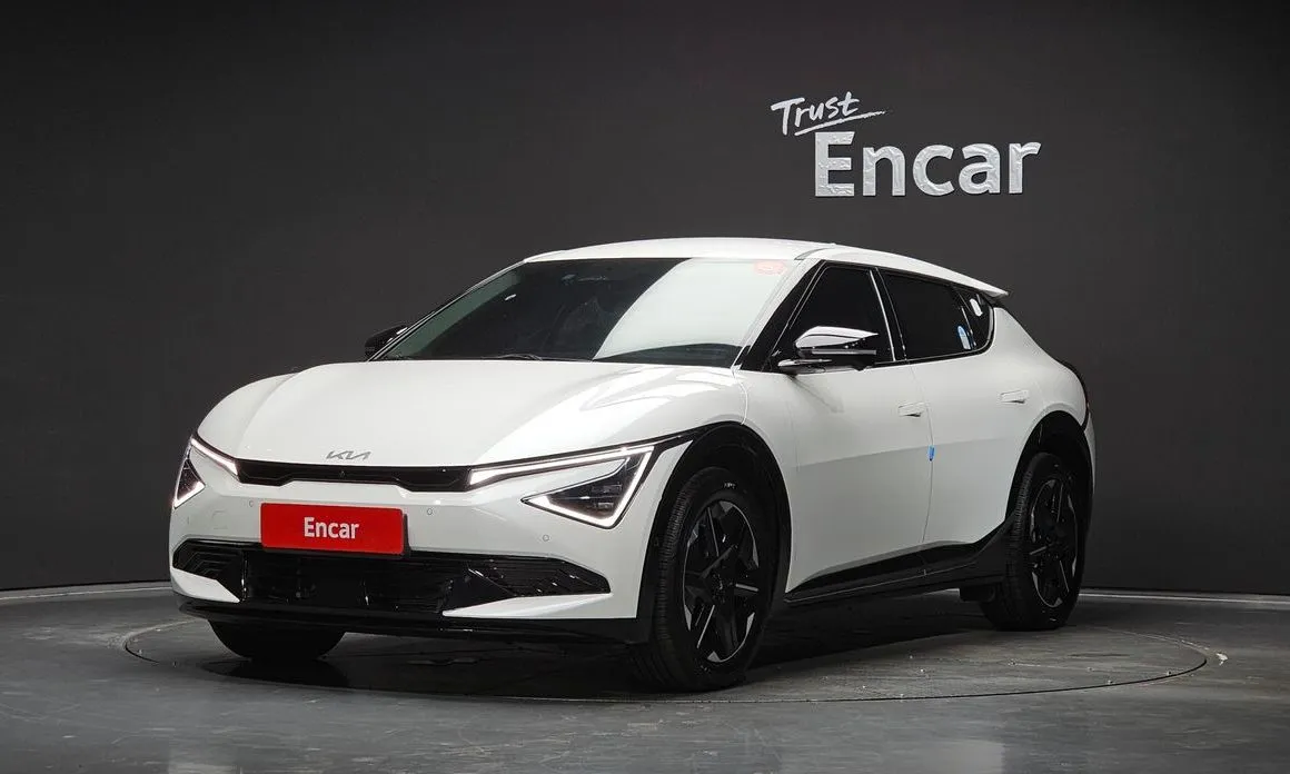 Kia EV6 — фото 1