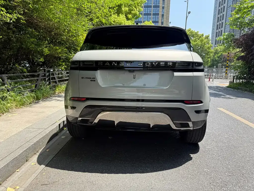 Land Rover Evoque — фото 10