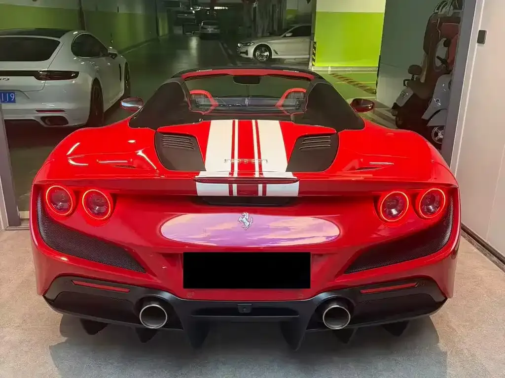 Ferrari F8 — фото 4