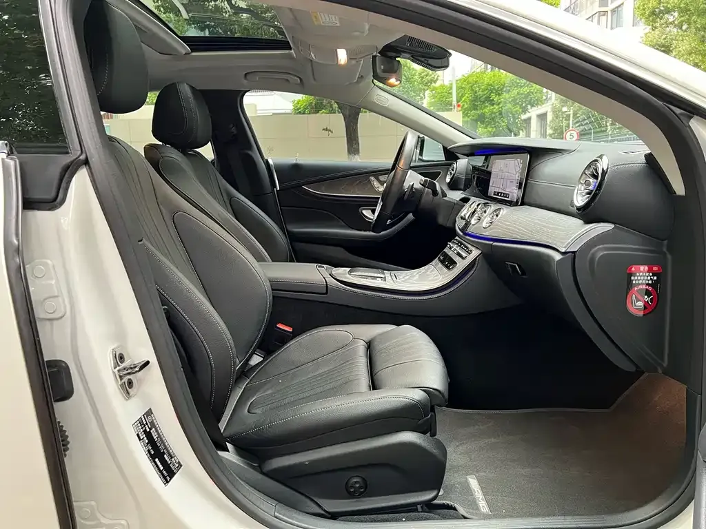Mercedes-Benz CLS — фото 2