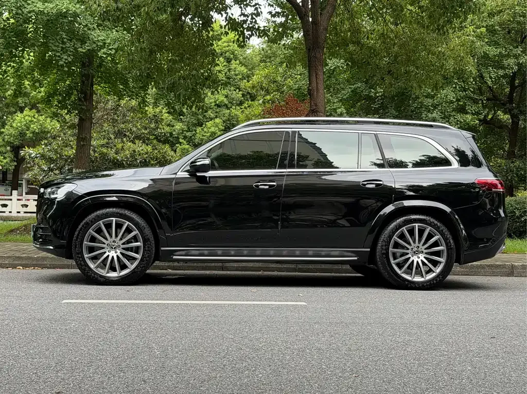 Mercedes-Benz GLS — фото 9