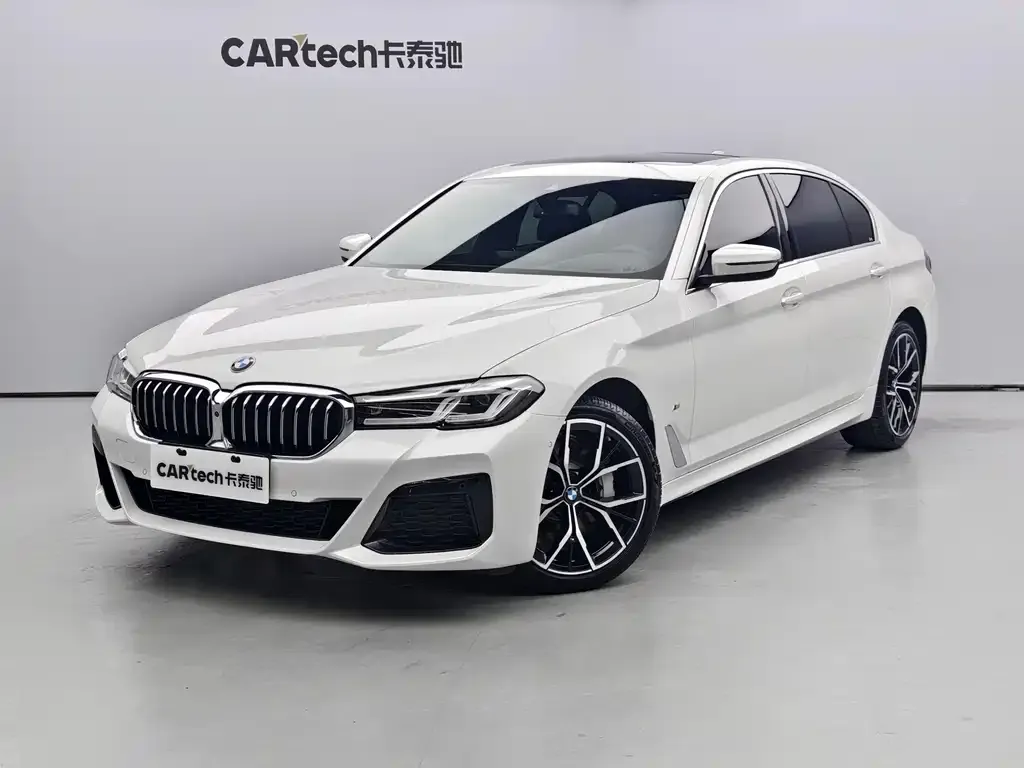 BMW 5 Series — фото 1