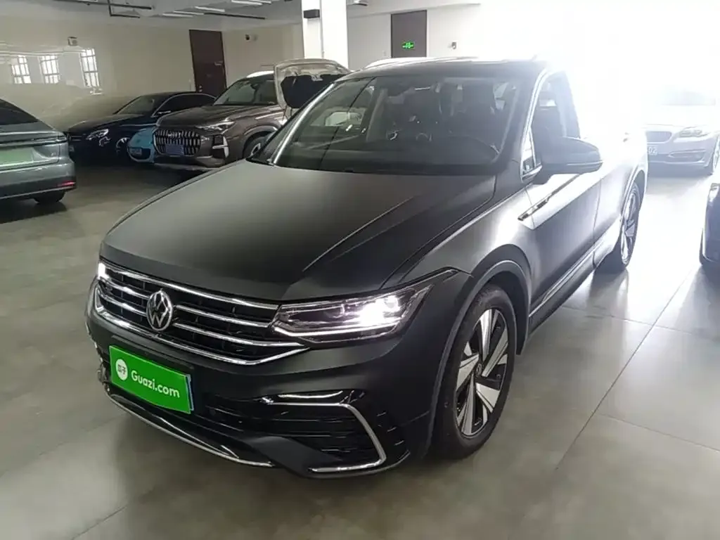 Volkswagen Tiguan L — фото 3