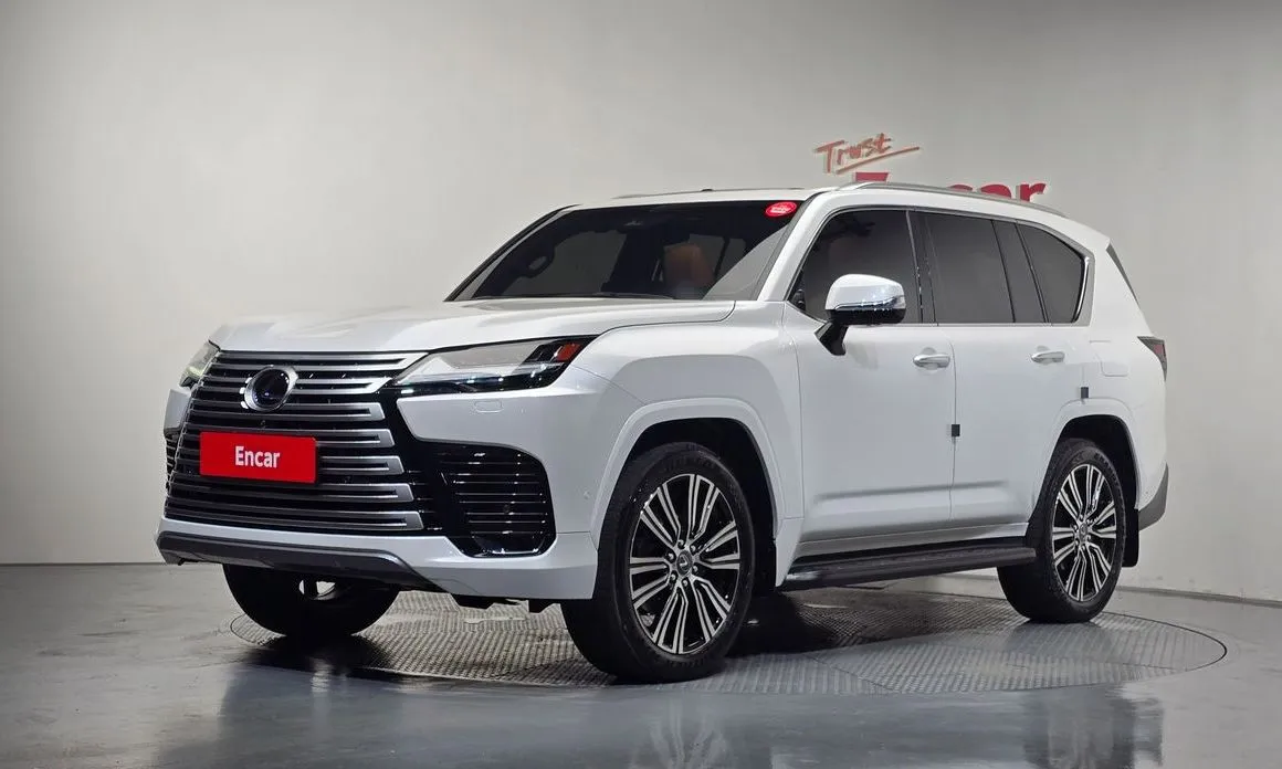 Lexus LX — фото 1