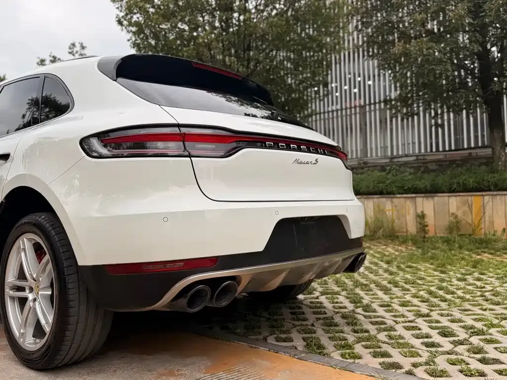 Porsche Macan — фото 6