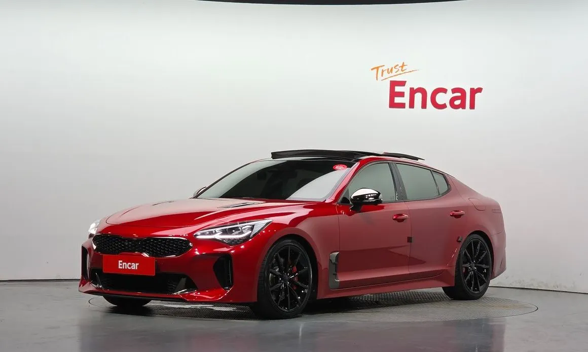 Kia Stinger — фото 1