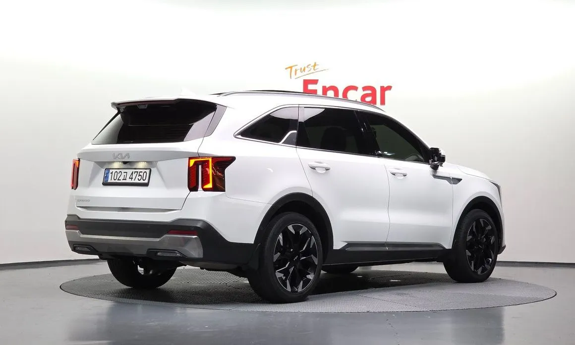 Kia Sorento — фото 4