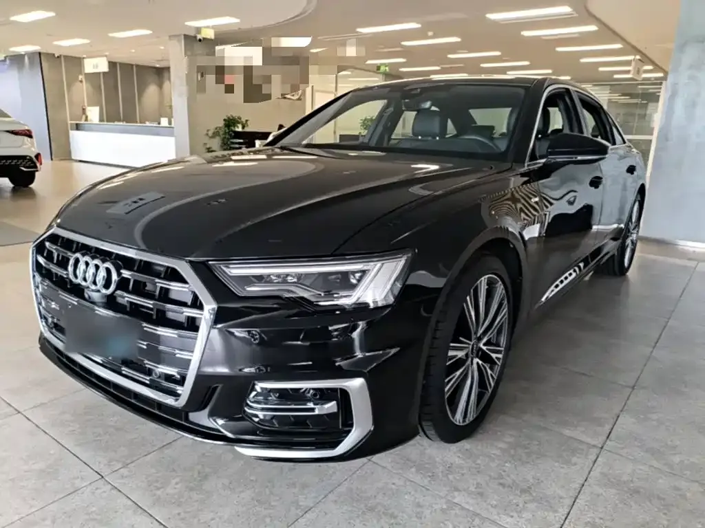 Audi A6L — фото 1