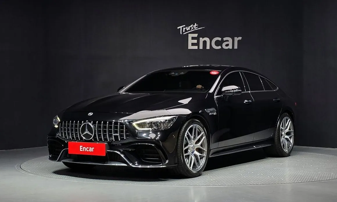 Mercedes-Benz AMG GT — фото 1