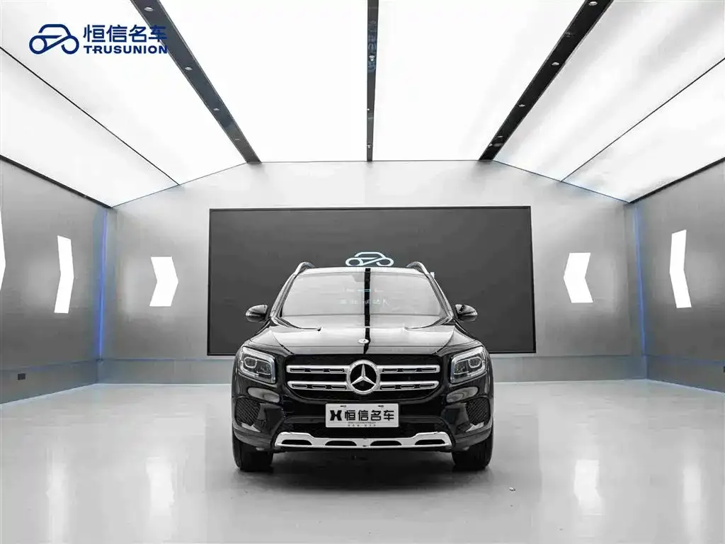 Mercedes-Benz GLB — фото 7