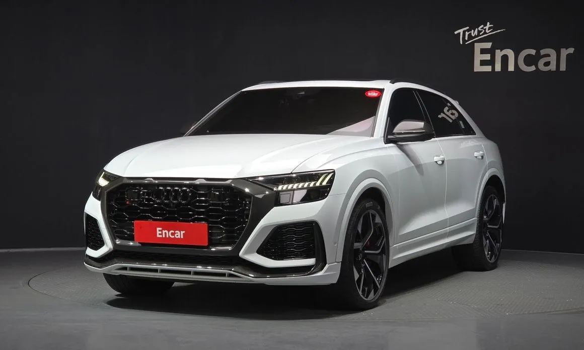 Audi RSQ8 — фото 1