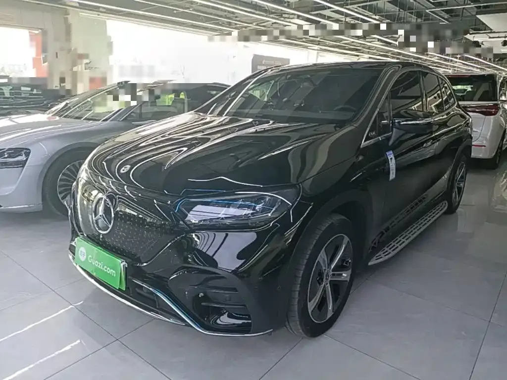 Mercedes-Benz EQE SUV — фото 2