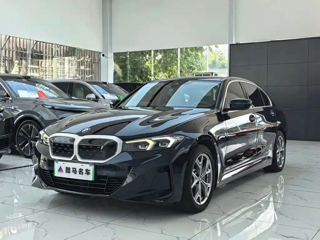 BMW i3 — фото 1