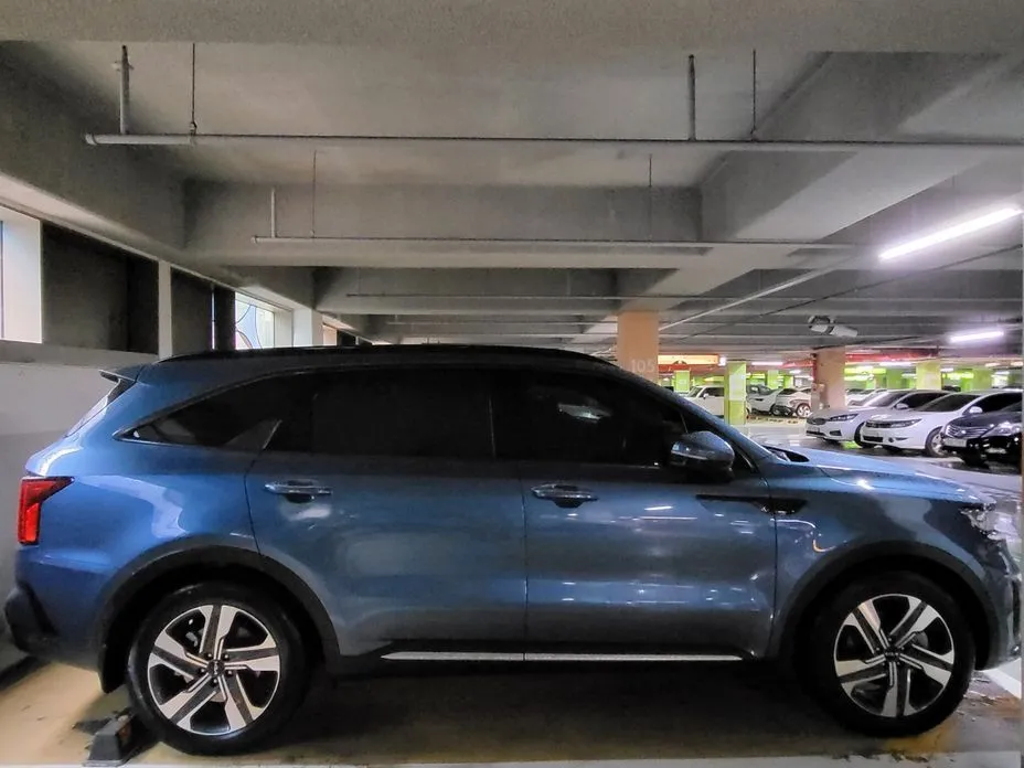 Kia Sorento — фото 5