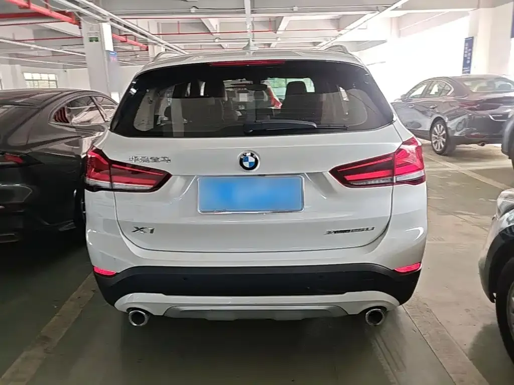 BMW X1 — фото 8