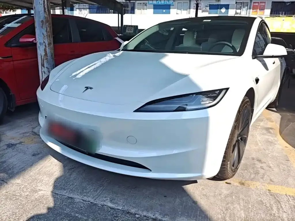 Tesla Model 3 — фото 5