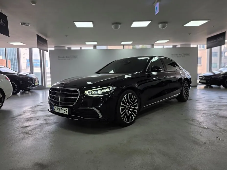Mercedes-Benz S-Class — фото 1