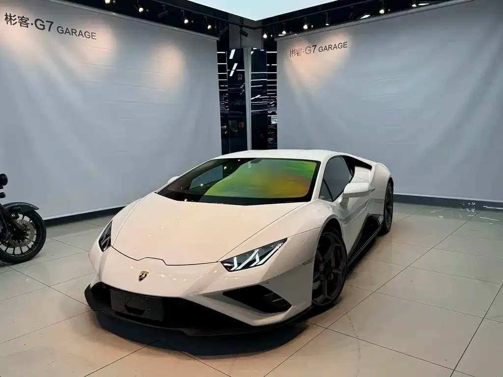Lamborghini Huracan — фото 1