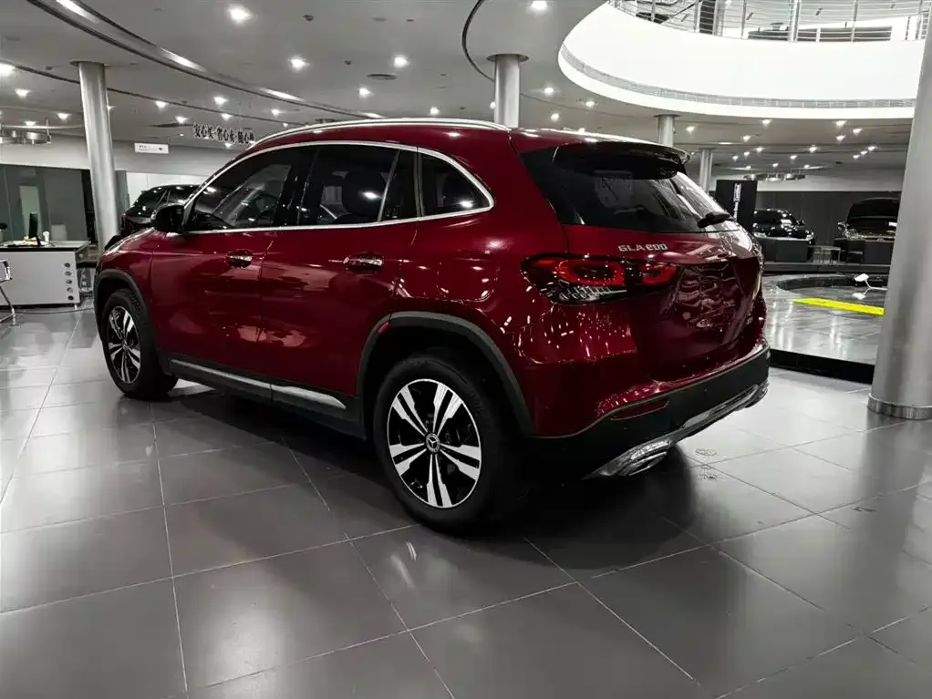 Mercedes-Benz GLA — фото 10