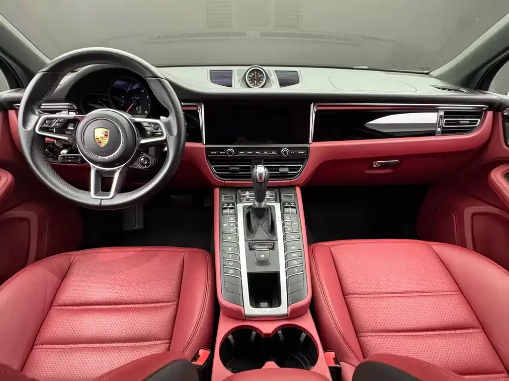 Porsche Macan — фото 9