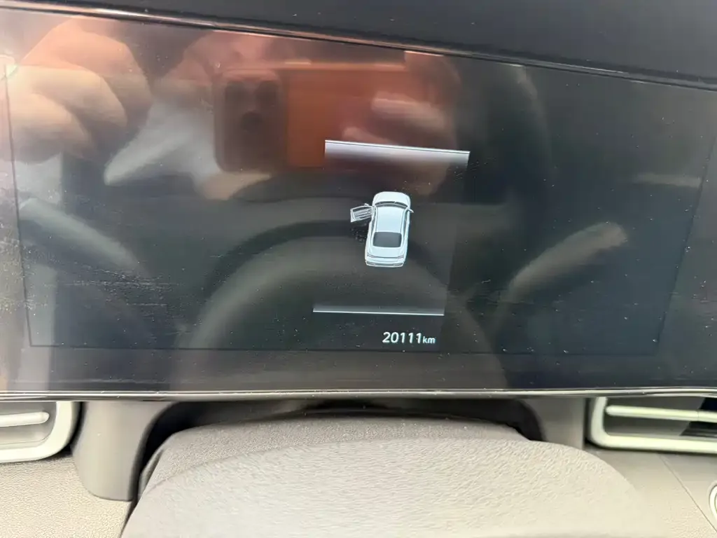 Hyundai Elantra — фото 2