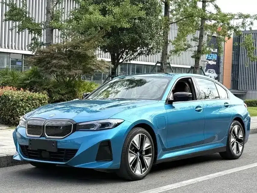 BMW i3 — фото 1