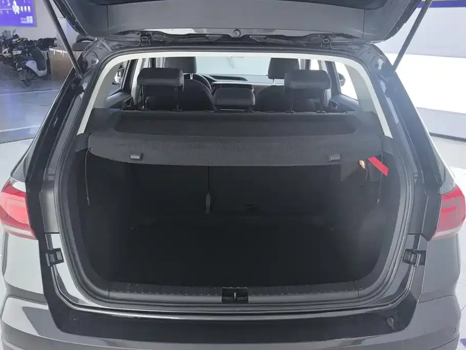 Volkswagen Tharu — фото 3