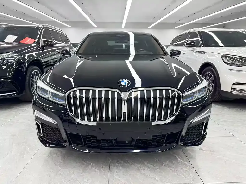 BMW 7 Series — фото 2