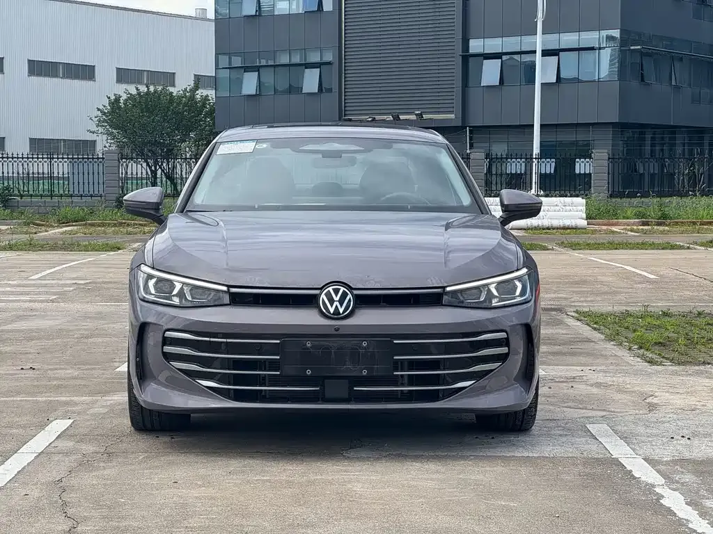 Volkswagen Passat — фото 5