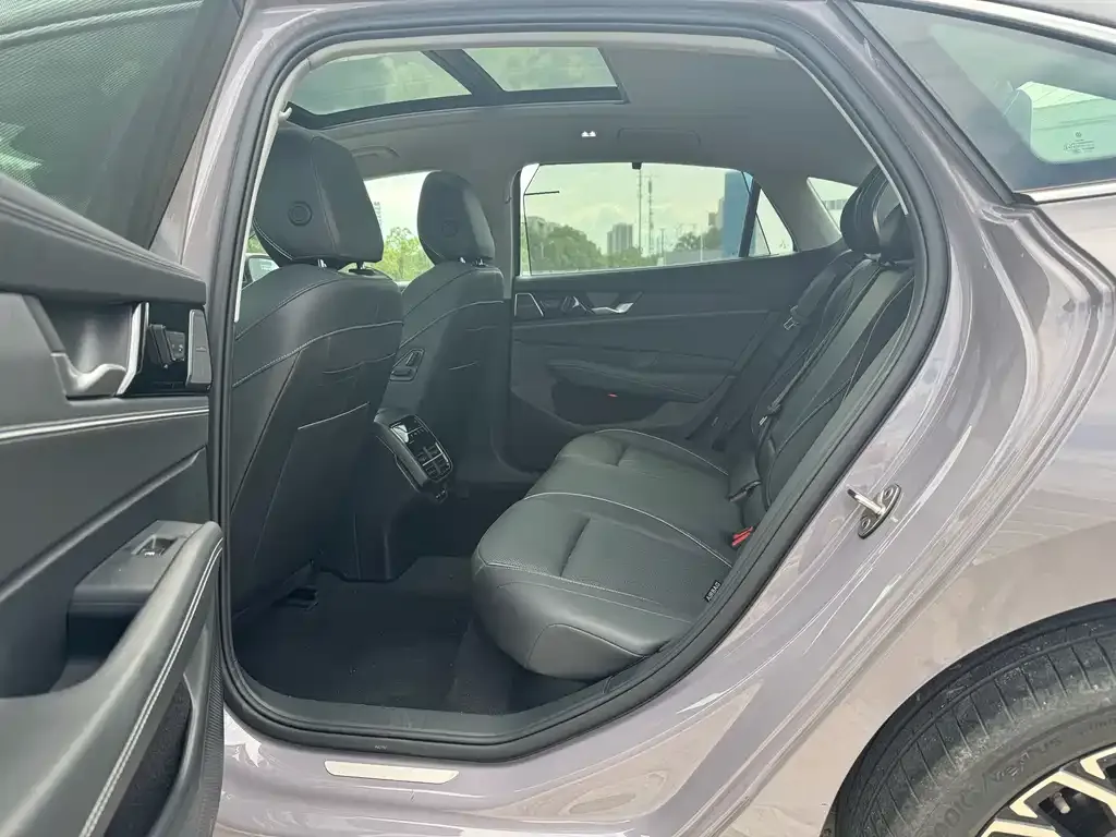 Volkswagen Passat — фото 3