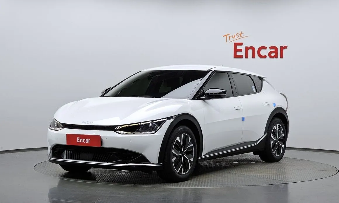Kia EV6 — фото 1
