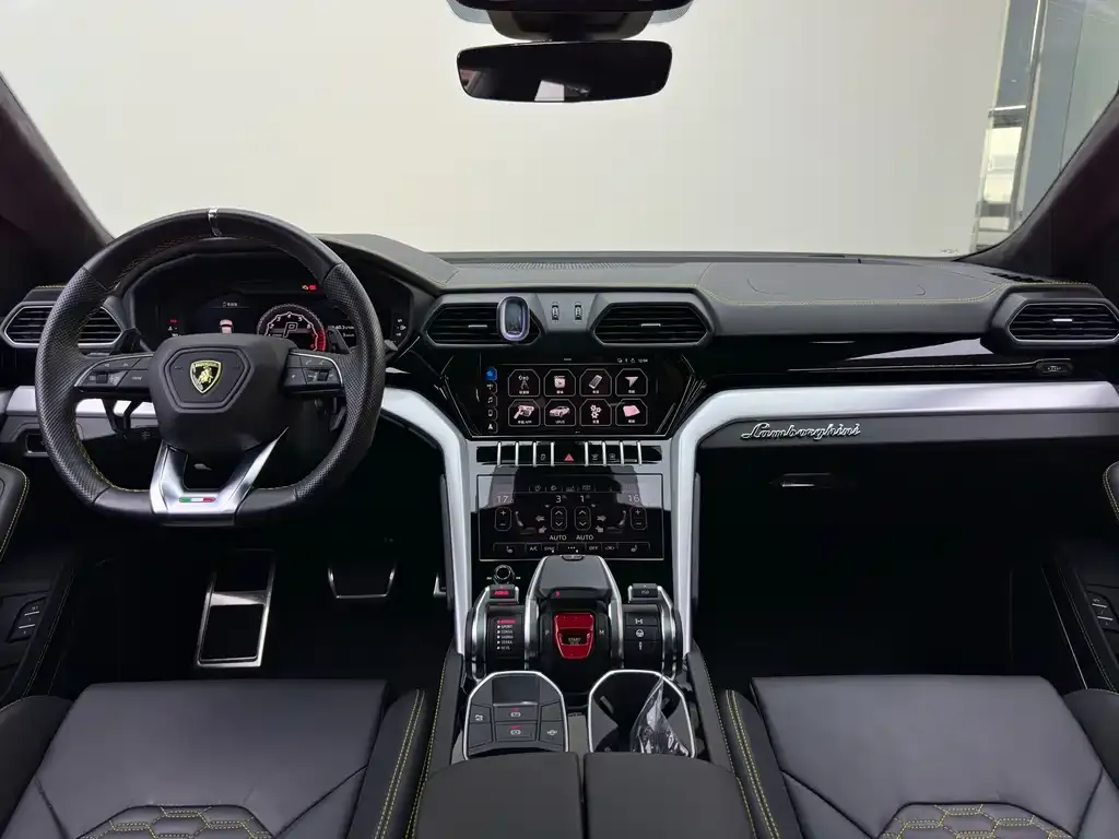 Lamborghini Urus — фото 4