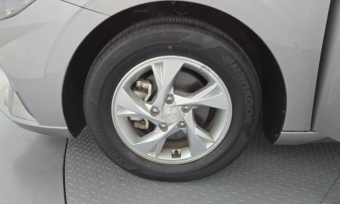 Hyundai AVANTE — фото 3
