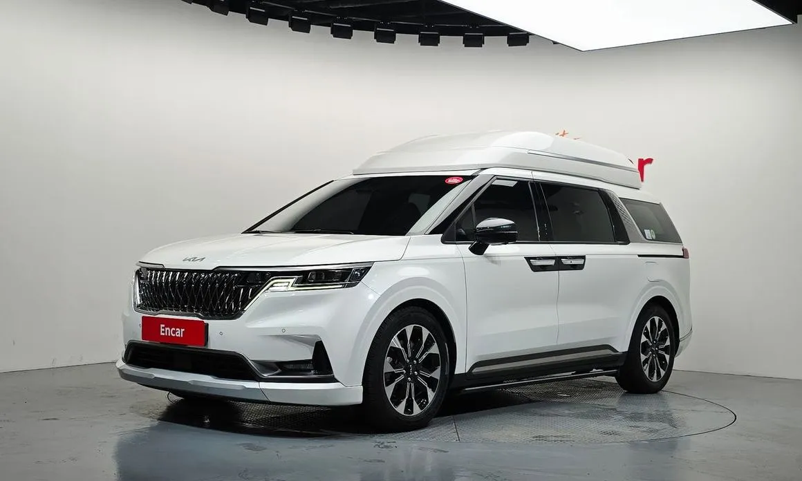 Kia Carnival — фото 1