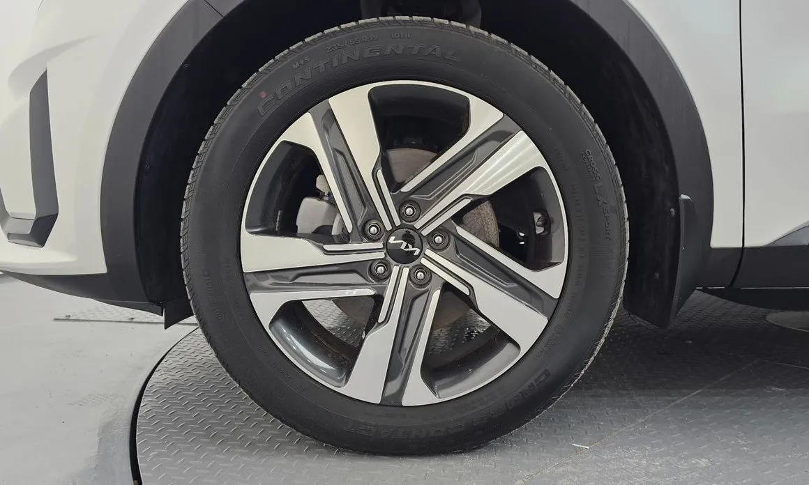 Kia Sorento — фото 5