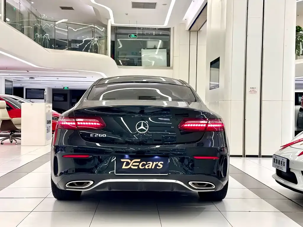Mercedes-Benz E-Class (Import) — фото 4