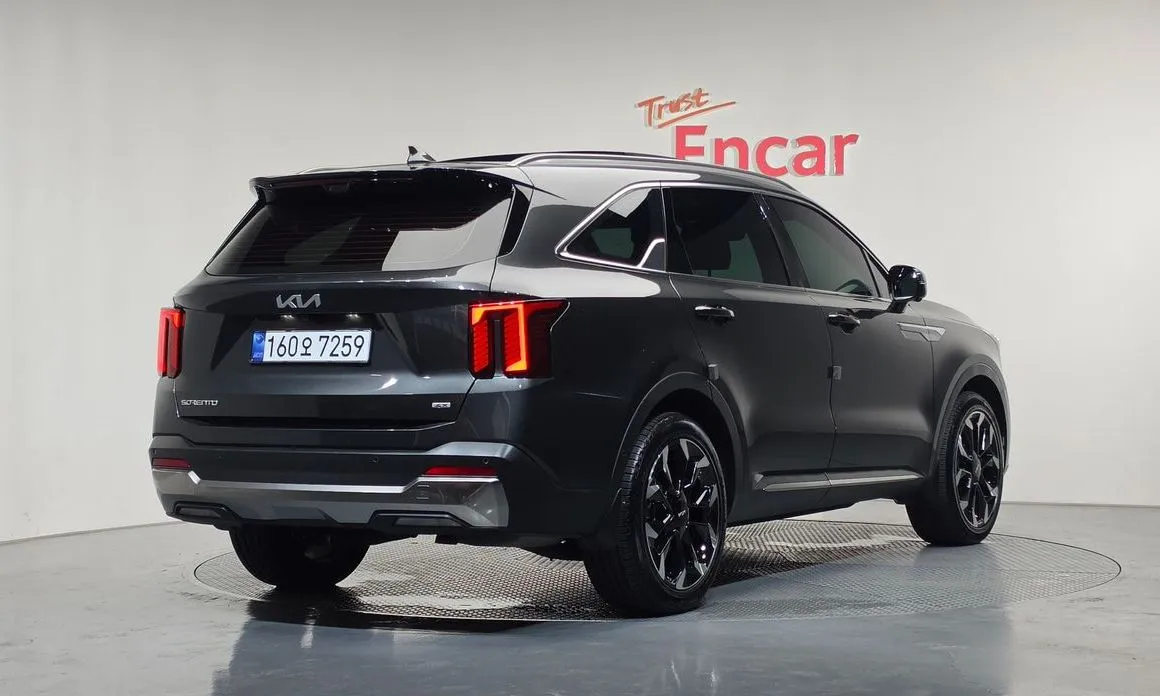 Kia Sorento — фото 3