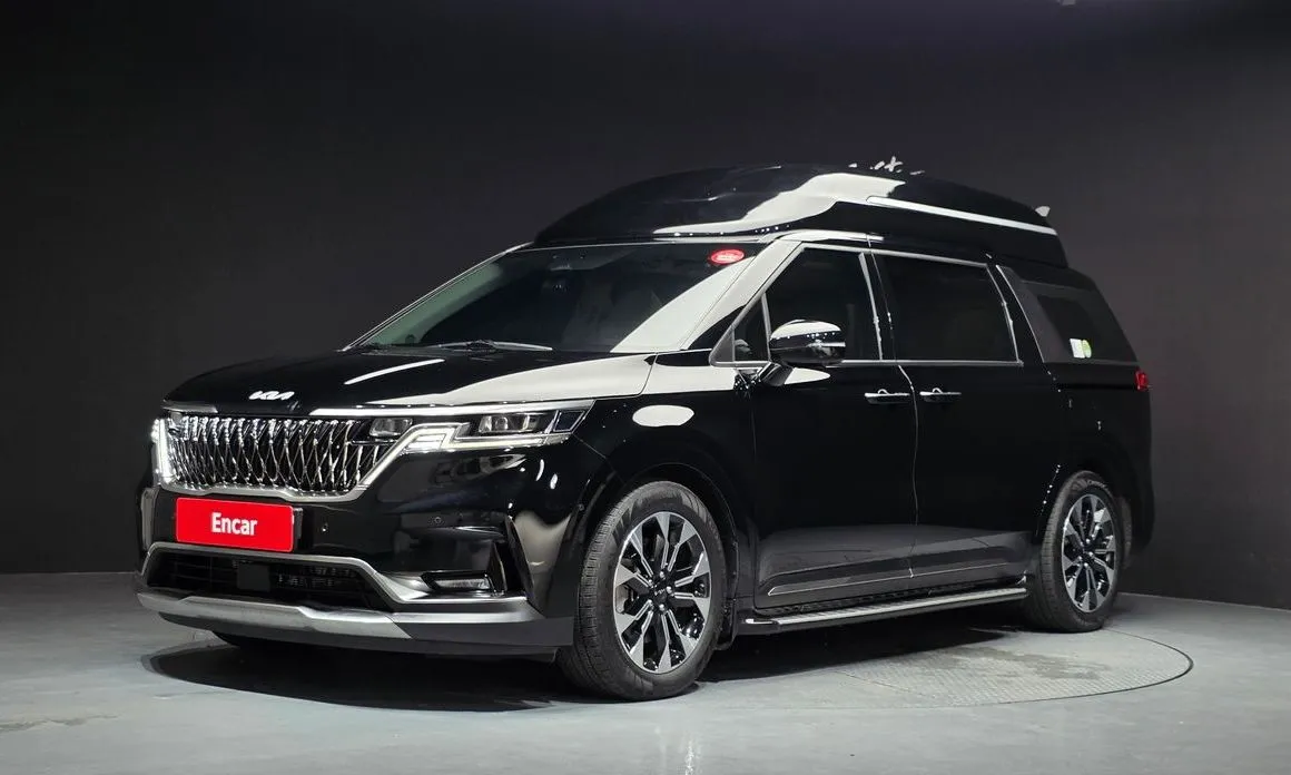 Kia Carnival — фото 1