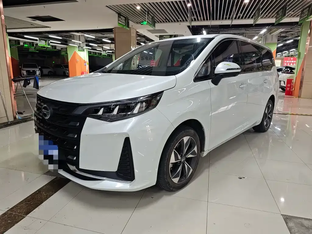 GAC Motor Trumpchi M6 — фото 1
