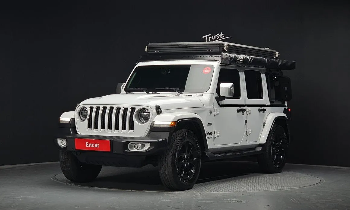 Jeep Wrangler — фото 1