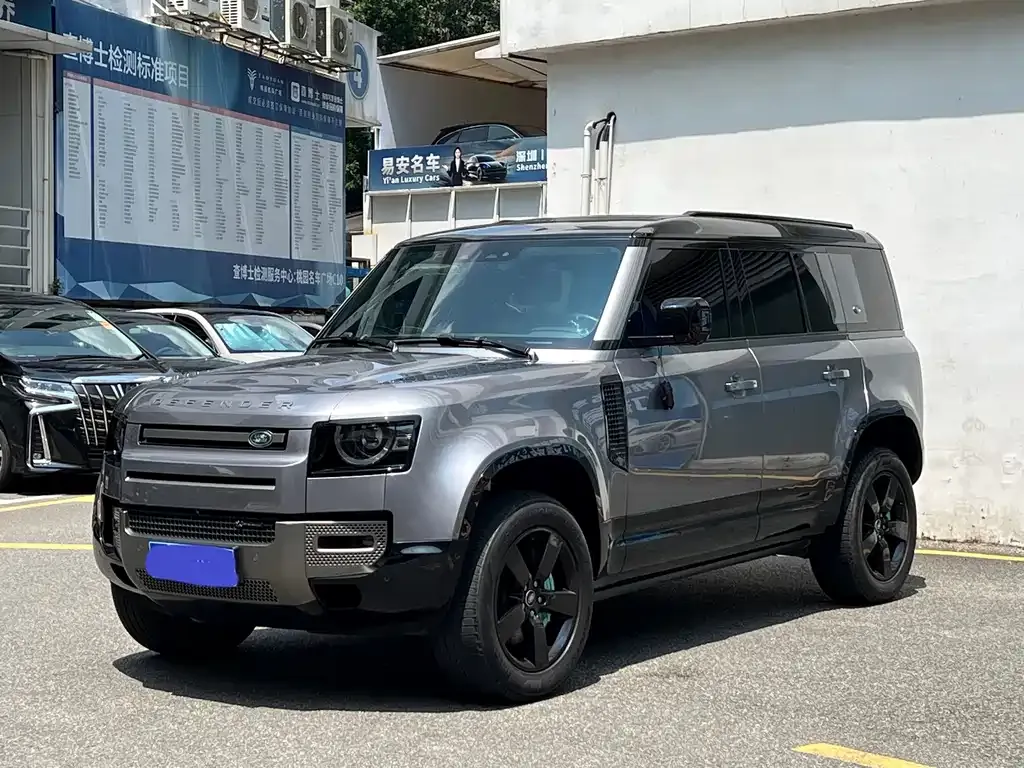 Land Rover Defender — фото 1