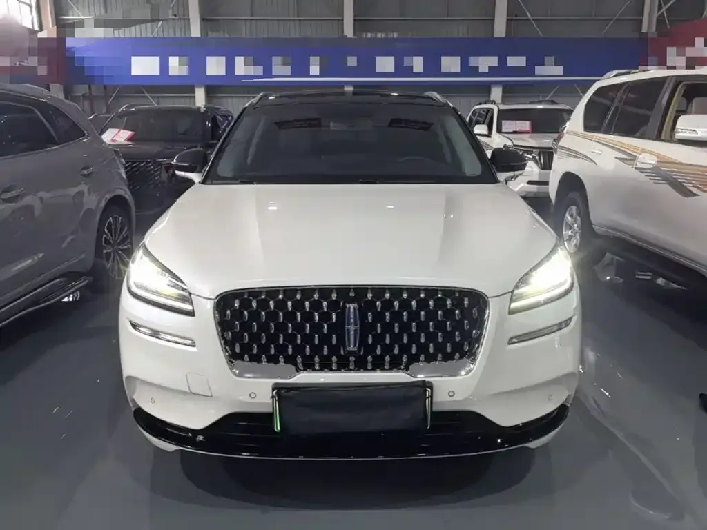 Lincoln Corsair Hybrid — фото 7