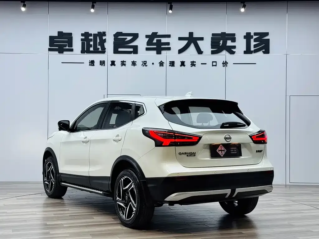 Nissan Qashqai — фото 6